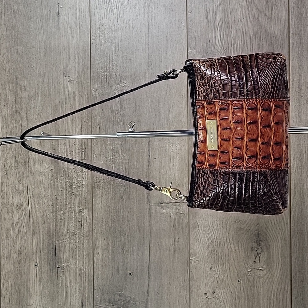 🤎🖤Brahmin Brown and Cognac Croc-Embossed Shoulder Bag🤎🖤